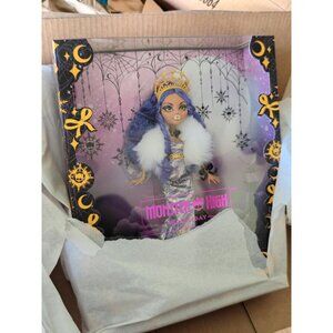 Doll, Clawdeen Wolf Howliday Collector Edition, Purple Hair and Floor-Length